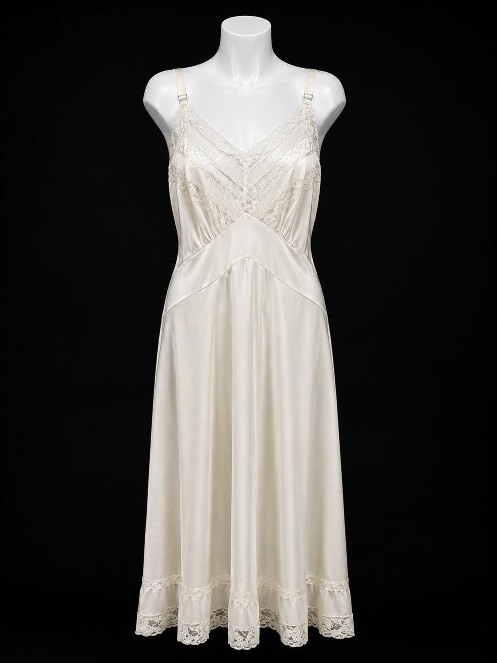 Deena Vintage Full Length Lace Trim Slip Nightgown Lingerie Ivory Size 34 US XS